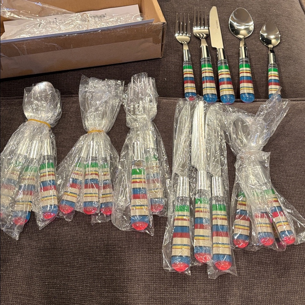 BryLane Home Stainless service of 4 -5 piece Colorful Striped Cutlery Set - Picture 5 of 10
